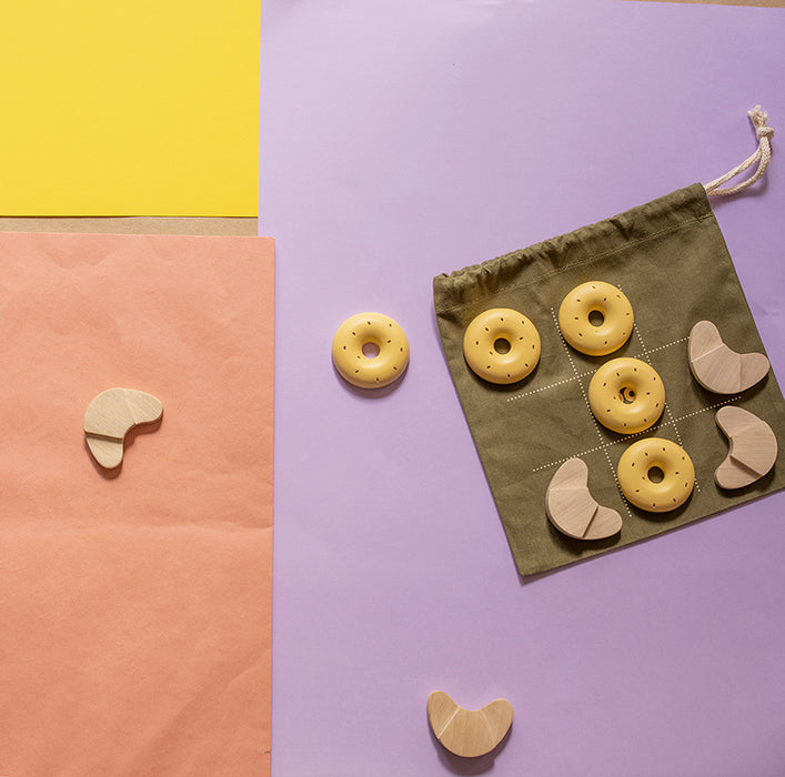 Croissant or Donut? Tic-Tac-Toe Game