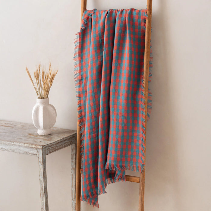 Linen Rosado Throw