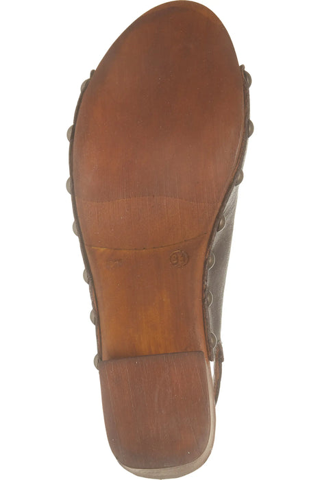 Winnie Slingback Heel