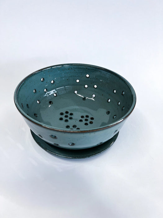 Ceramic Large Berry Bowl with Dish
