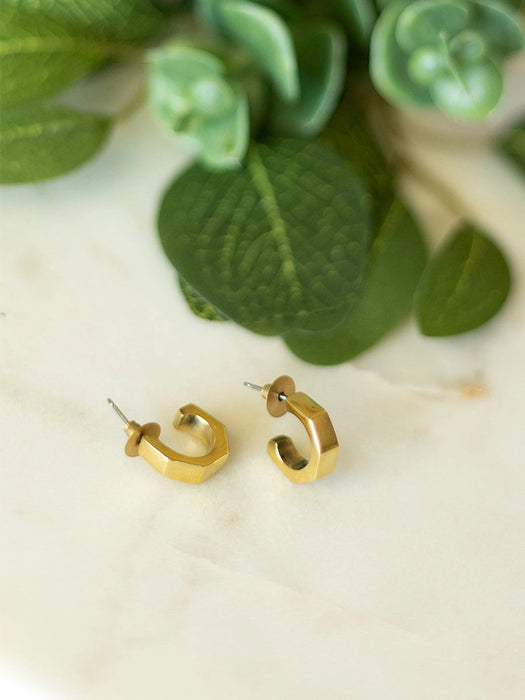 Isoke Geometric Hoops