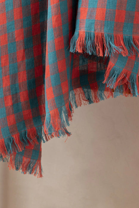 Linen Rosado Throw