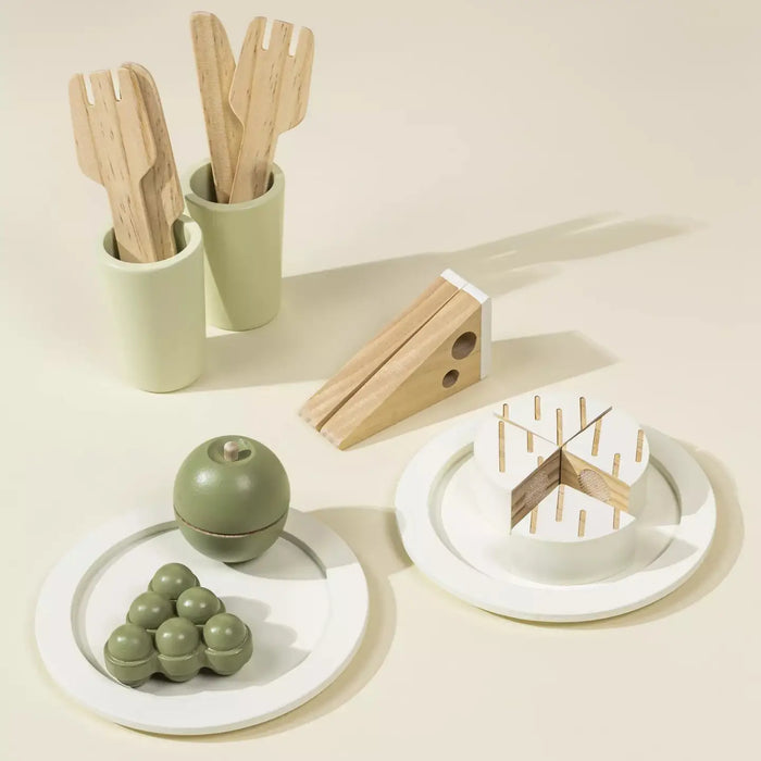 Wooden Picnic Playset & Accessories