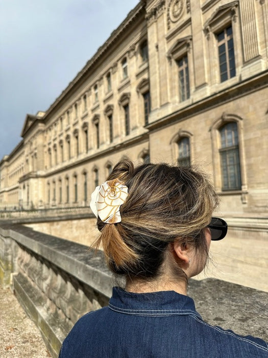 Eco-Friendly Hand-Painted Sundial Shell Claw Hair Clip
