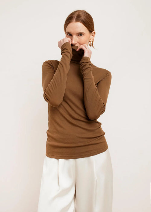 Eva Turtleneck