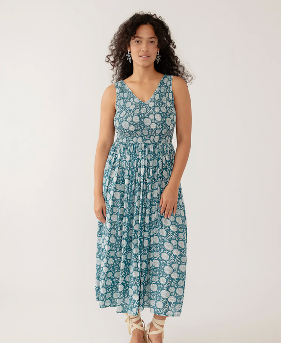 Lily V-Neck Sleeveless Dress