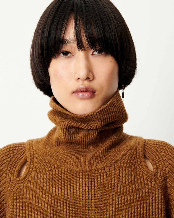 Yinga Turtleneck Sweater