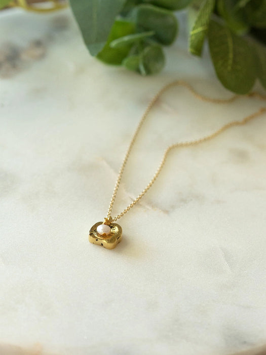 Azizi Pearl Necklace