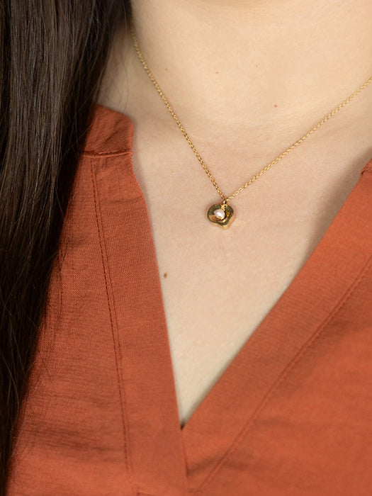 Azizi Pearl Necklace