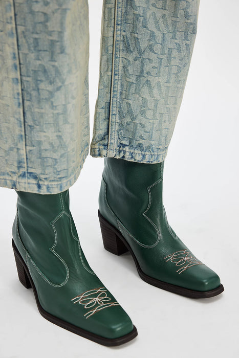 Wandering Western Boot