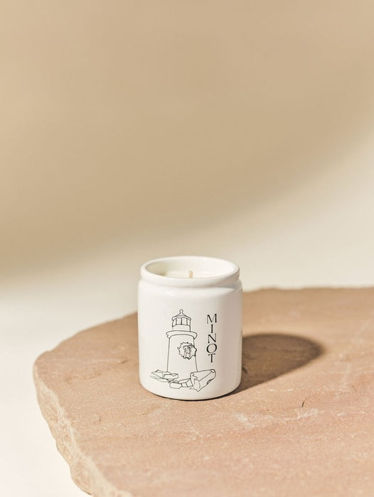 Yuletide Cheer Candle - Saffron, Cinnnamon & Balsam Fir