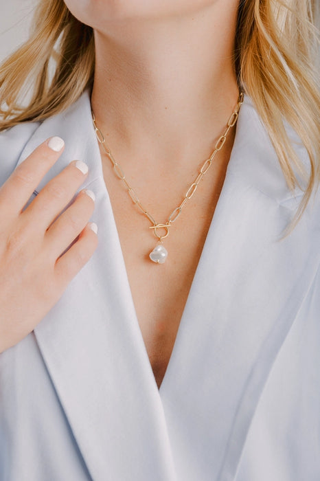 Pearly Paperclip Necklace