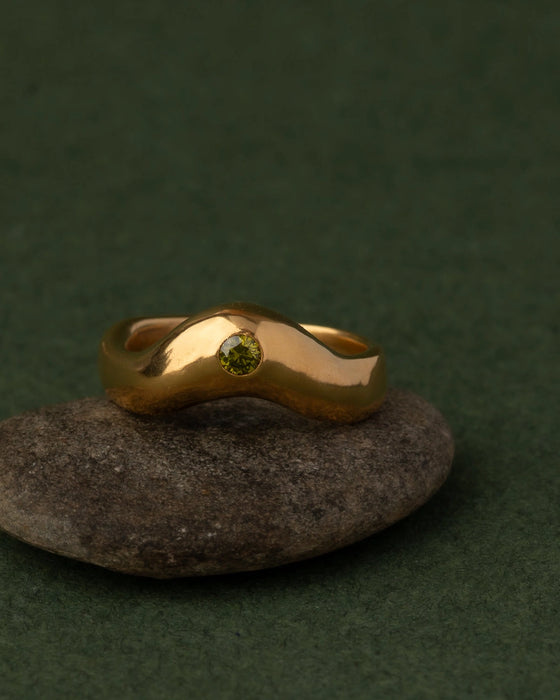 Crest Ring