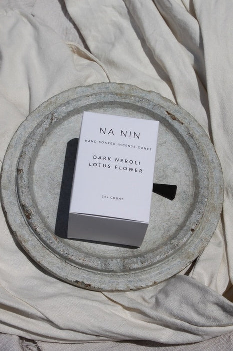 Dark Neroli & Lotus Flower Incense Cones