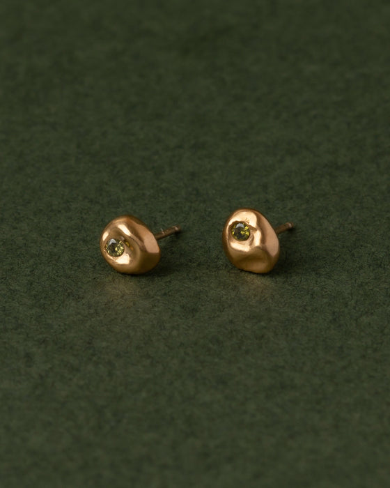Pebble Studs