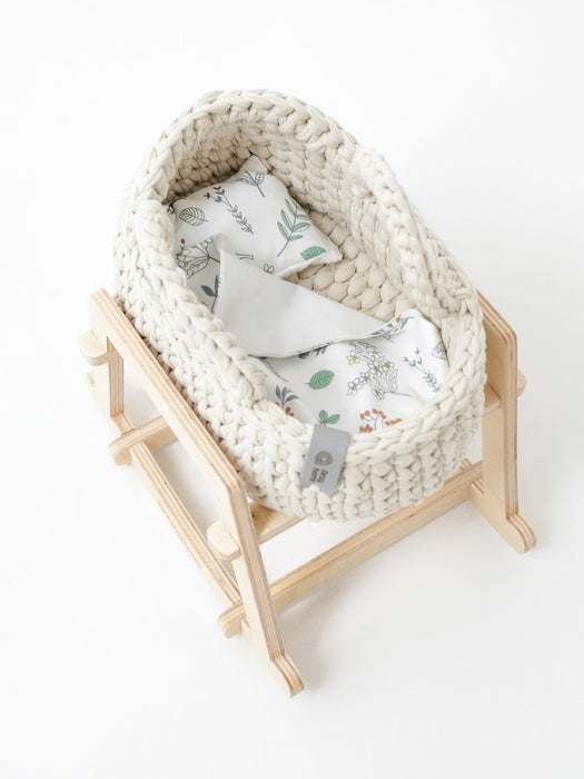 Mini Doll Moses Basket w/Rocking Stand