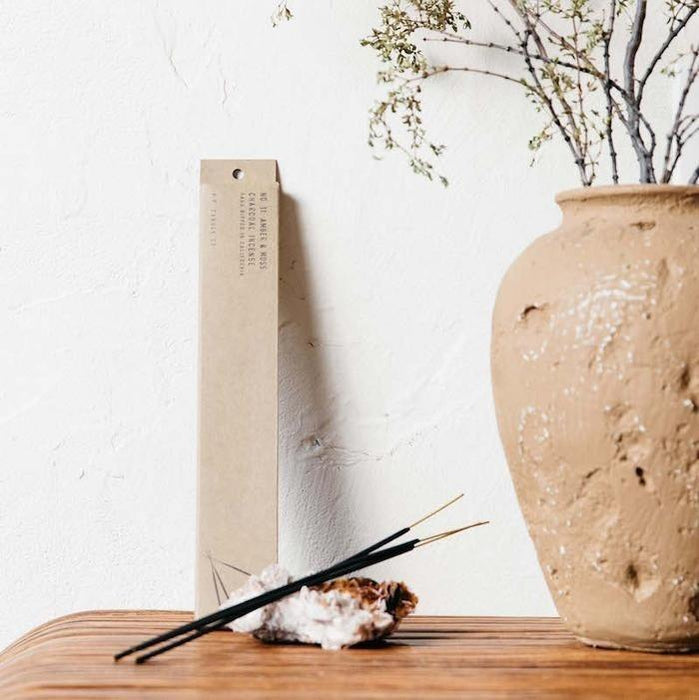 Amber & Moss Incense - Pack of 15